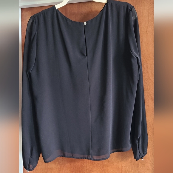 Top - Picture 2 of 2